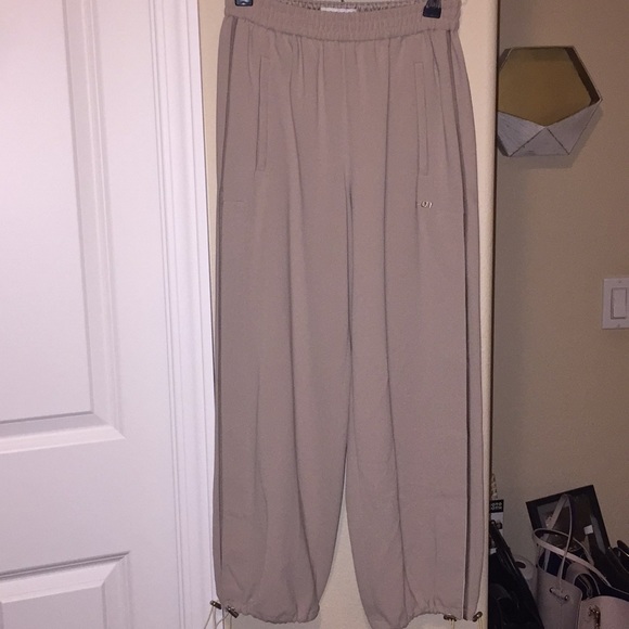 Aritzia Pants & Jumpsuits Aritzia Arbus Track Pant Poshmark